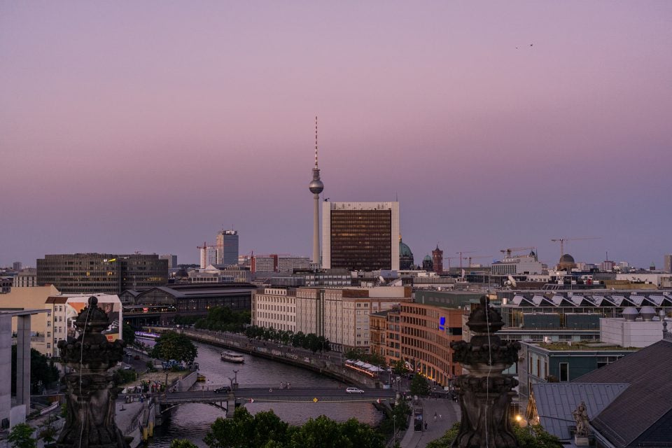CHASING BERLIN SUNSETS: THE BEST PLACE TO CATCH THE LAST LIGHT OF DAY