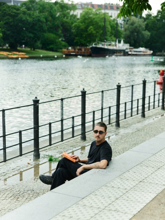 A BERLIN PAUSE BETWEEN PAGES