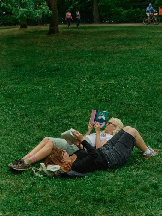 A BERLIN PAUSE BETWEEN PAGES