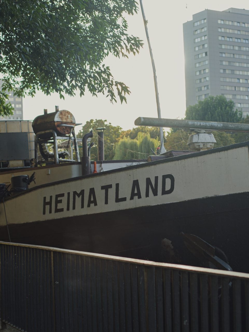 NAVIGATING BERLIN’S ART SCENE ON PETR HOŠEK’S GALLERY BOAT