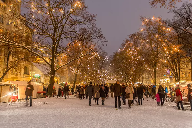 BERLIN’S TOP 5 CHRISTMAS MARKETS, WHERE THE CITY REINVENTS WINTER MAGIC